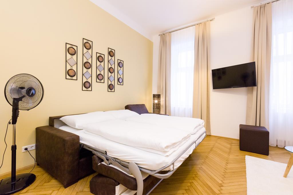 Zirkus 1020 Apartment *